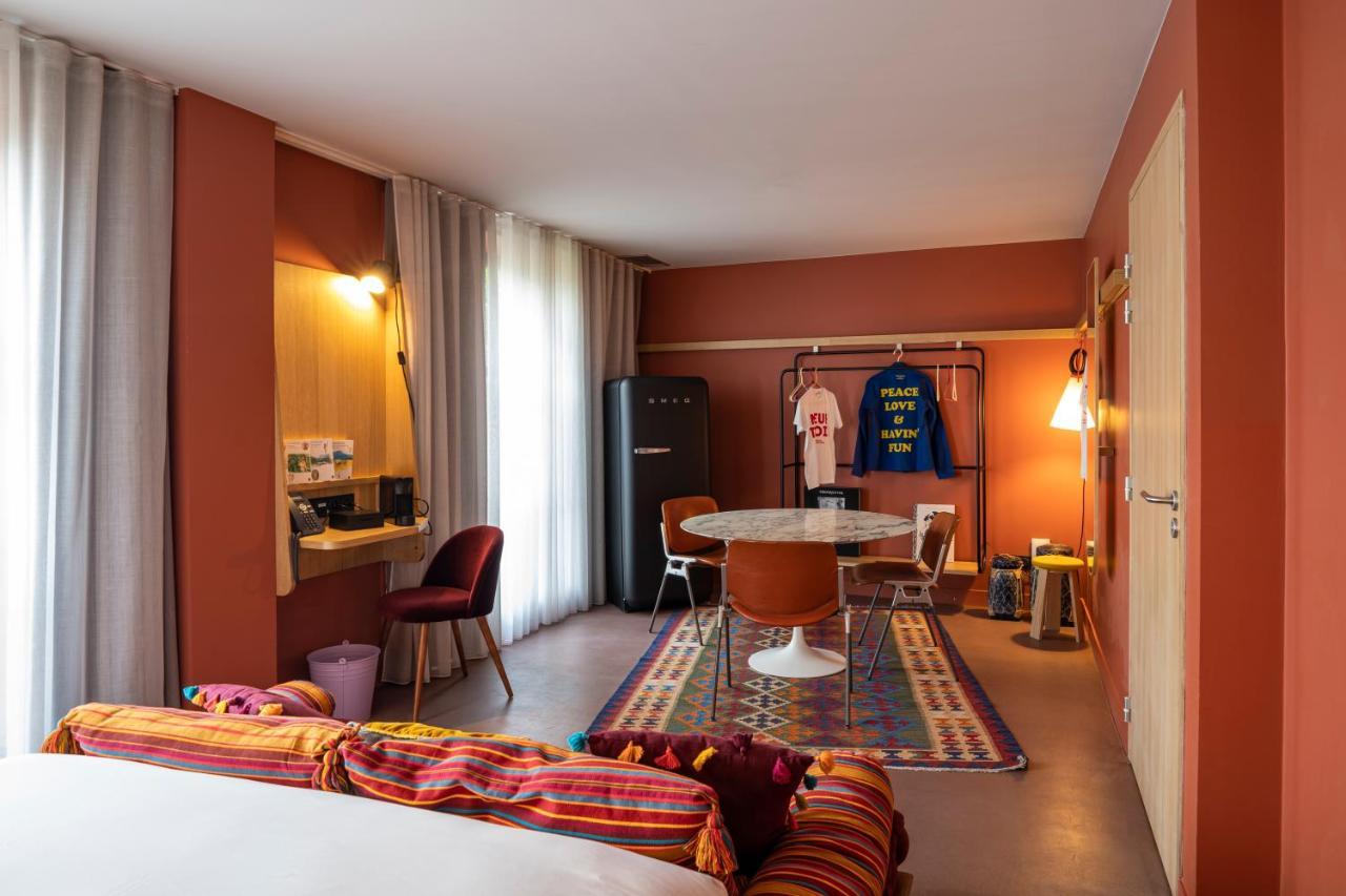 Mob Hotel Paris Les Puces Сент-Уан Екстер'єр фото